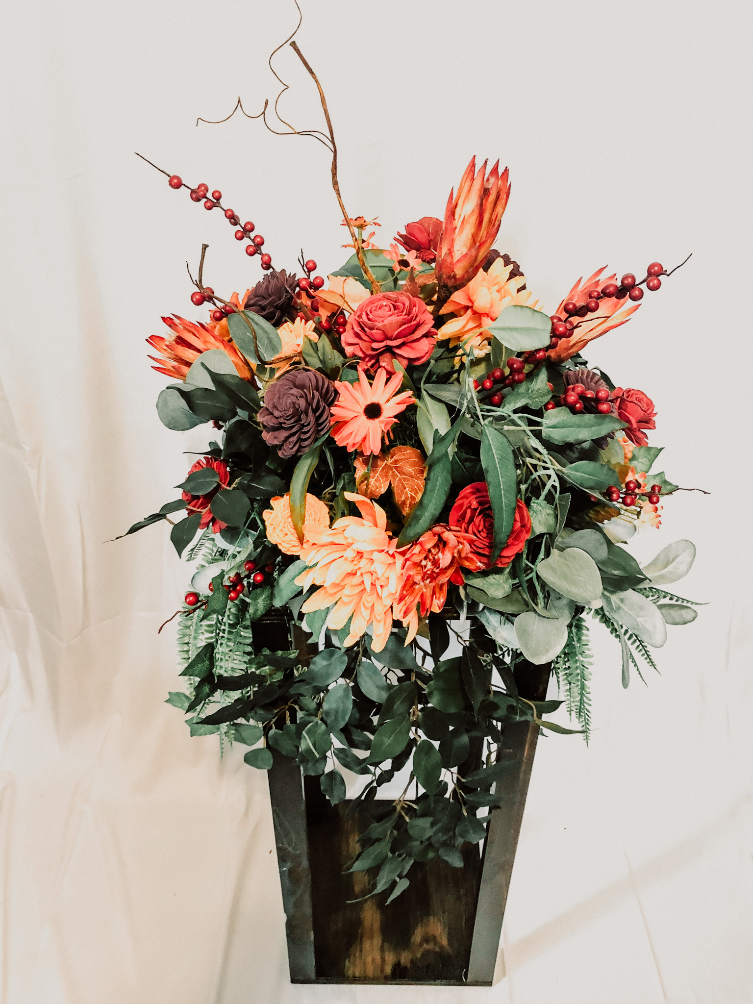 tall wedding centerpiece stand